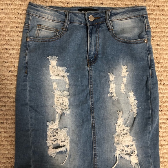 HIGH WAISTED DENIM SKIRT - Picture 3 of 4